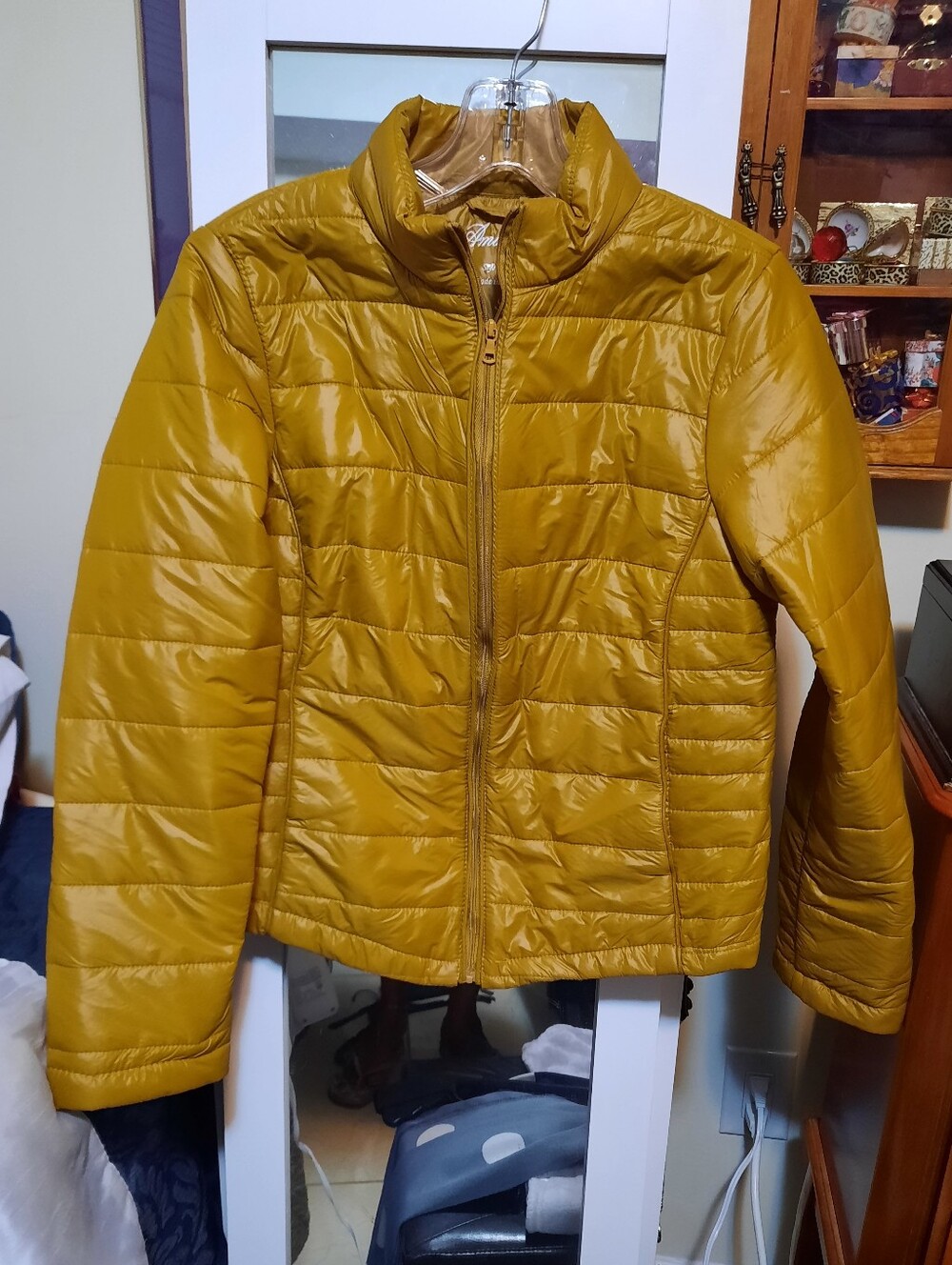 NWT Ambiance Women's Lightweight Quilted PACKABLE Puffer Jacket & Bag Gold Small